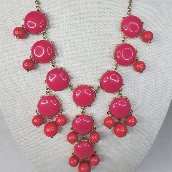 Erica Lyons Bubble Necklace Pink and Gold Tone Statement Necklace NWT - Picture 10 of 14